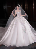Modest White Sweetheart Neck Wedding Dresses Tulle Beaded Applique Ball Gown Elegant Bridal Dress Elegant Bridal Gowns HZ1121