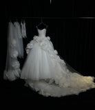 Elegant Strapless Ball Gown Tulle Wedding Dress Timeless Applique Bridal Gown HZ1121