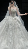 Timeless Strapless Ball Gown Tulle Wedding Dresses Beaded Applique White Bridal Gowns Sleeveless Bridal Dresses HZ1121