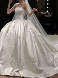Beautiful Ball Gown Strapless Sleeveless White Satin Lace Appliques Wedding Dress Modest Wedding Dresses Princess Wedding Gowns HZ1121